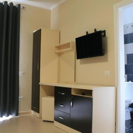 Apartments In Potam Himarë Eksteriør billede