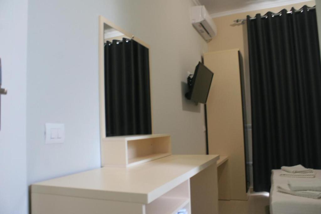 Apartments In Potam Himarë Eksteriør billede
